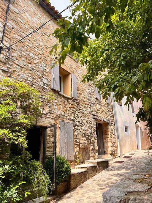 Location de vacances pour 8 personnes, avec jardin et vue à Le Barroux - 4