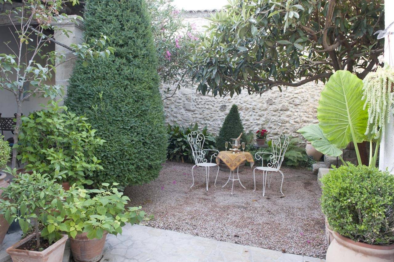 La Maison du Peintre en Provence in Mallemort, Région d'Arles