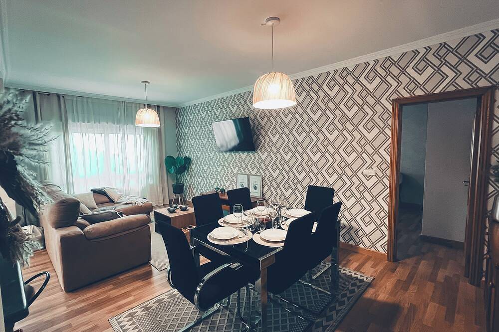 Entire apartment, Apartamento Ponte Dena Situado En El Centro Del Salnes in Meaño, Rías Baixas