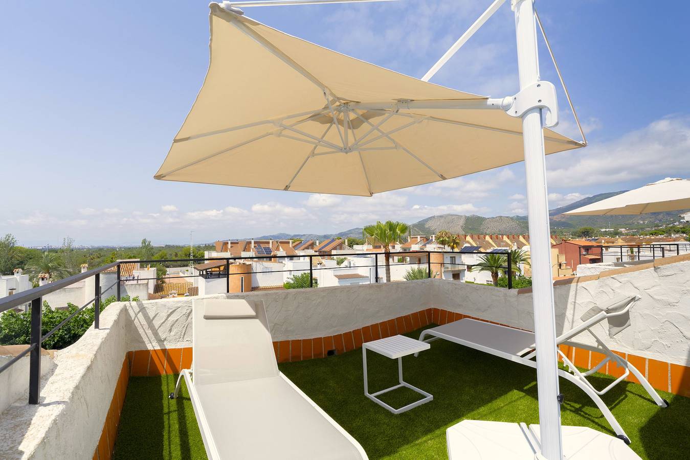 Apartamento entero, Orange Park Duplex Atico Vista Piscina in Benicasim, Costa del Azahar