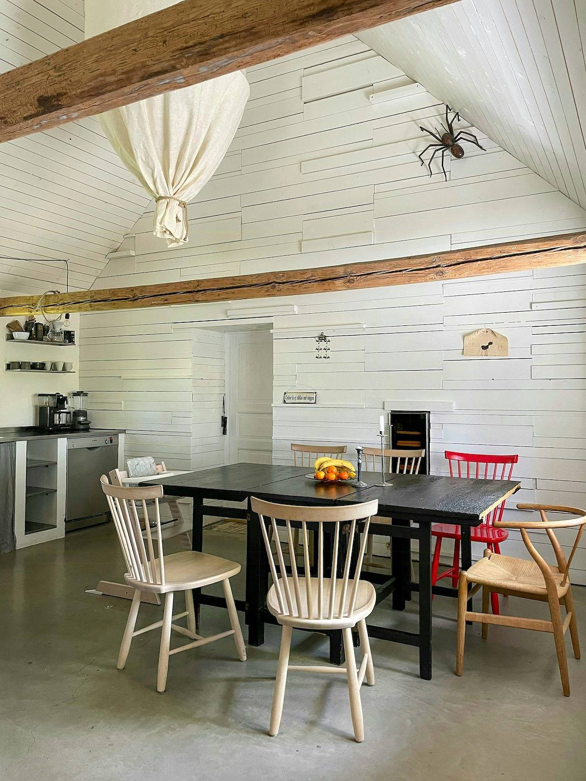 Renoviertes Skåne-Langhaus mit zwei Ateliers in Österlen