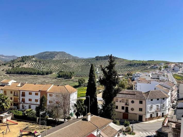 Casa de vacaciones para 12 personas, con terraza además de vistas y piscina - 1
