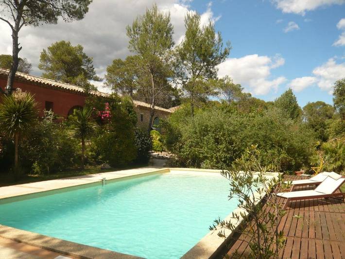 Chambre d’hôte pour 3 personnes, avec Terrasse ainsi que Jardin et Piscine