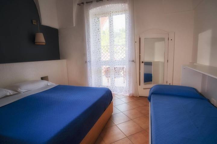 Ferienwohnung für 2 Personen, mit Garten und Ausblick sowie Pool in Santa Maria al Bagno - 3