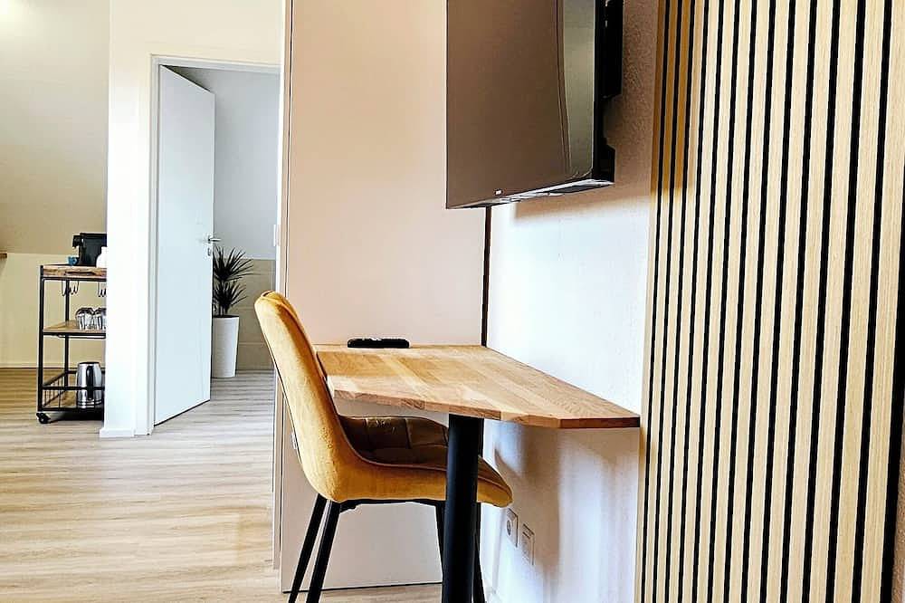 Ganze Wohnung, Elodia Luxus Apartment - Wlan, Smart Tv, Terrasse, Küche, Handtücher in Heidenheim, Stuttgart Region