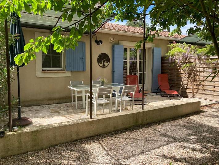 Location de vacances pour 4 personnes, avec piscine et jardin à Loriol-du-Comtat - 2