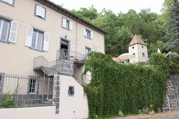 Chambre d’hôte pour 4 personnes, avec jardin à Pontgibaud