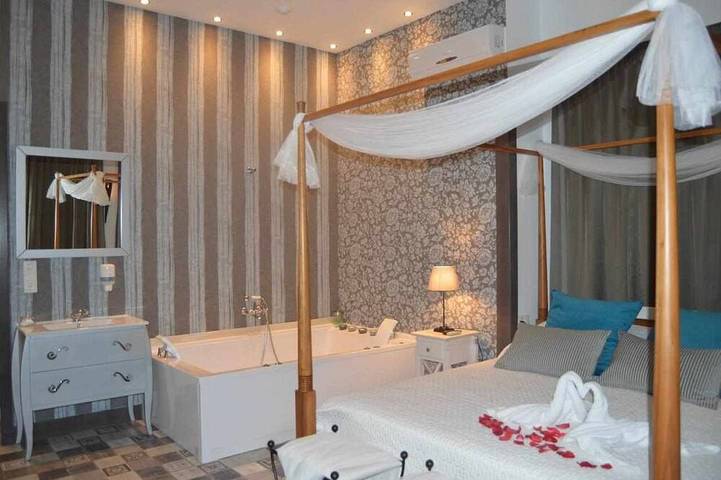 Ganze Wohnung, Studio mit großer Terrasse und Bergblick in Arenas, Málaga Provinz