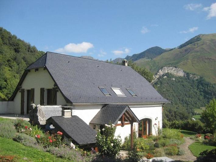 Alojamiento y desayuno para 10 personas, con vistas y jardín - 1