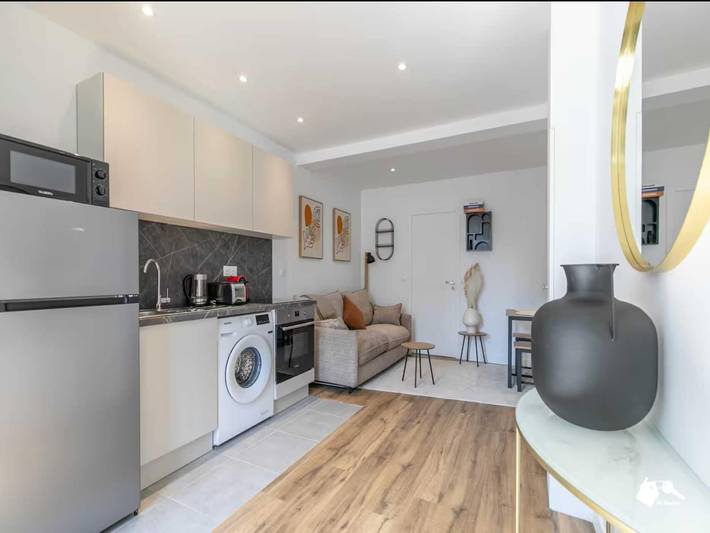 Apartamento entero, Acogedor apartamento -1 habitación/4 personas - Montreuil - Cerca de París in Montreuil, Sena-Saint Denis