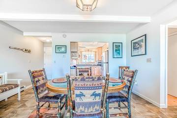 Vacation Apartment for 4 Guests in Moosehead Lake, Maine, Picture 1