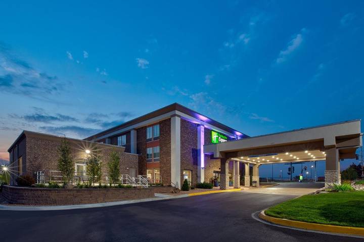 Hotel para 6 personas, con piscina - 1