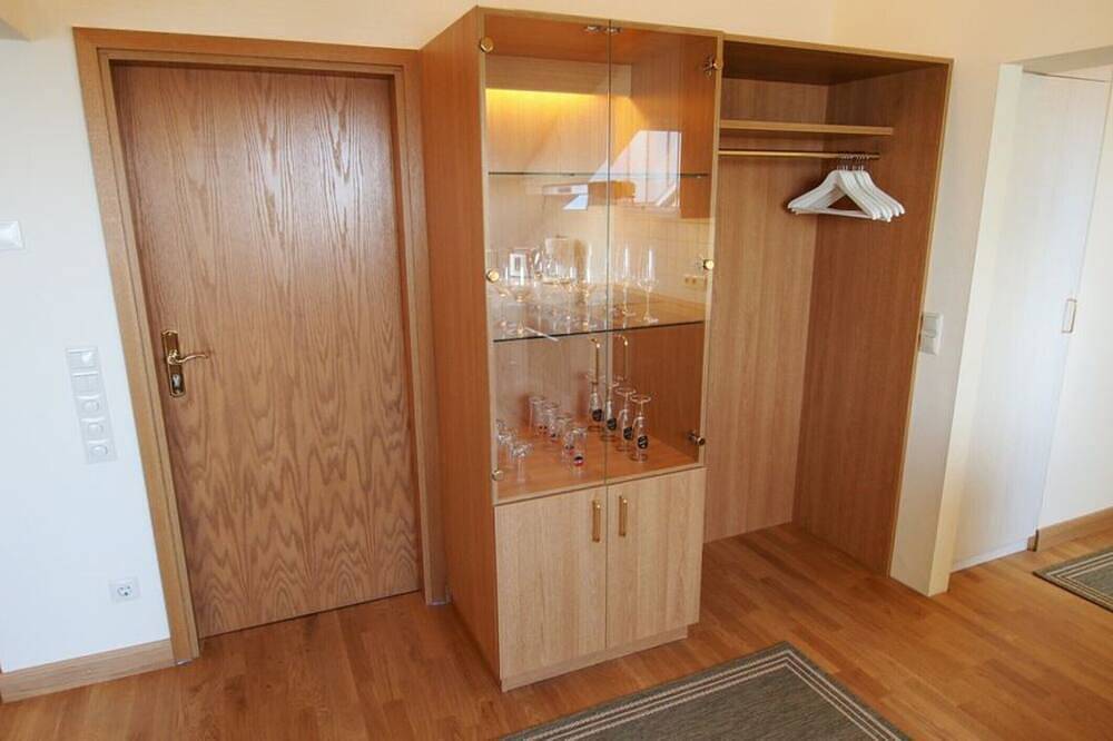 Meerblick-Ferienwohnungen - 2-Zimmer Meerblick-Ferienwohnung 7 am Yachthafen — Bild 5