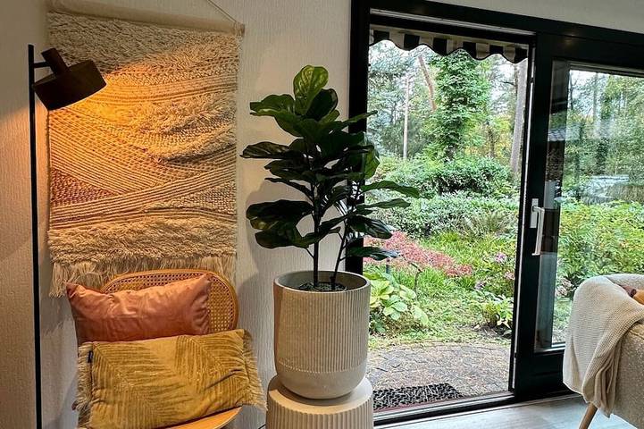 Appartement voor 5 personen, met tuin en zwembad aan het Veluwemeer