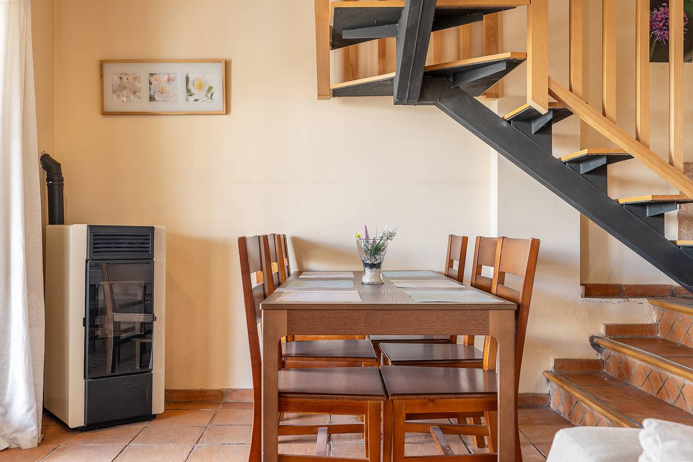 Entire apartment, Holiday Apartment "Duplex 23 D" near Slopes with Private Terrace & Wi-Fi in Sierra Nevada Ski Resort, Monachil