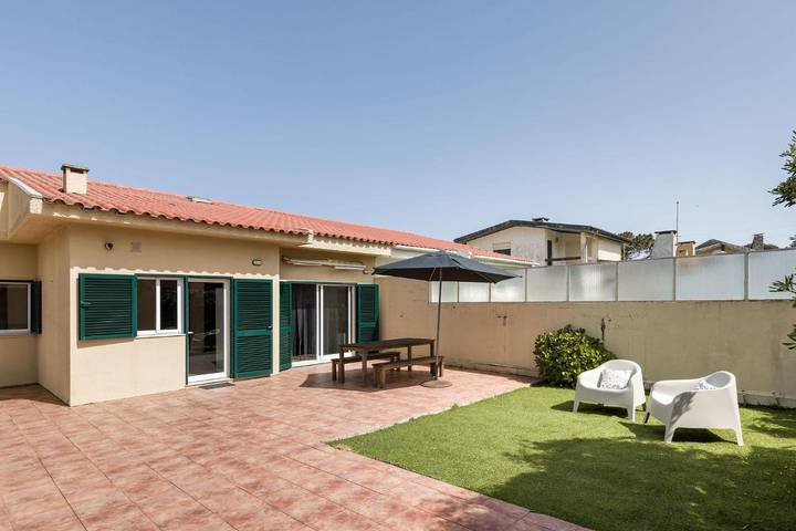 Location de vacances pour 10 personnes, avec vue et jardin dans Vila Chã - 2