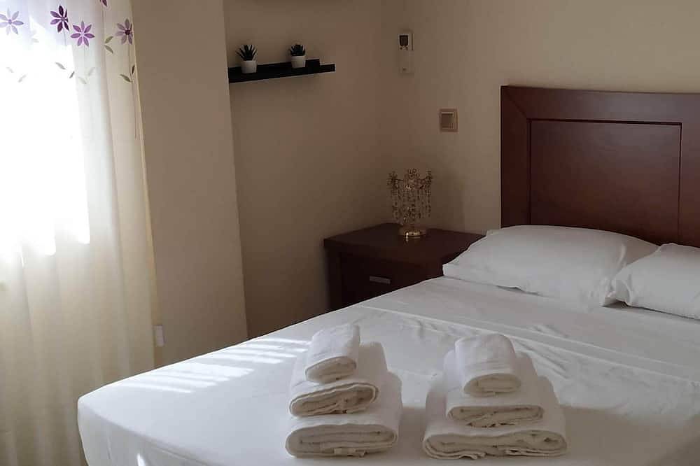 Luxury relax chalet in Navas del Rey, Madrid Province