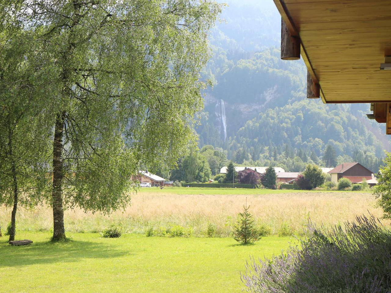 Superbe chalet à Samoëns, 11 pers, jardin, Wi-Fi in Samoëns, Région de Bonneville