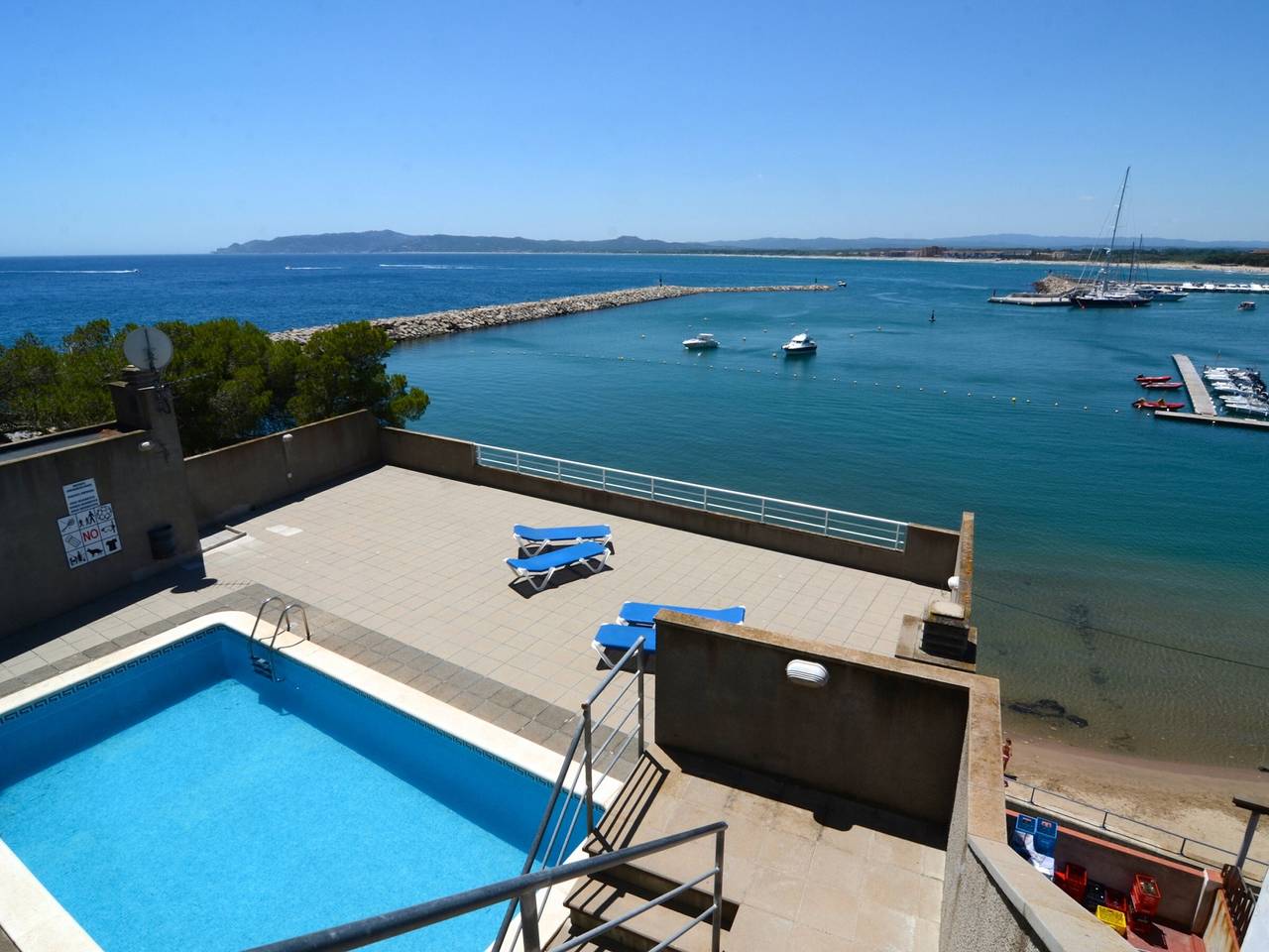 Geheel appartement, Vakantieappartement voor 8 personen met zwembad in l'Estartit, Torroella de Montgrí