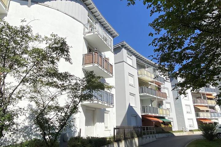 Ganze Wohnung, Neues Apartment in Pirna, am Tor zur Sächsischen Schweiz und nahe Dresden in Pirna, Elbsandsteingebirge