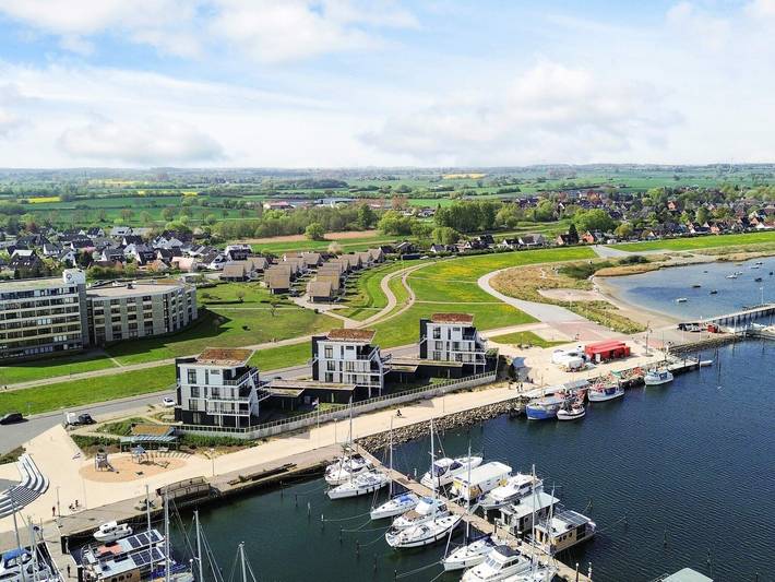 Ferienwohnung für 12 Personen, mit Terrasse und Whirlpool sowie Sauna, kinderfreundlich in Kieler Förde - 4