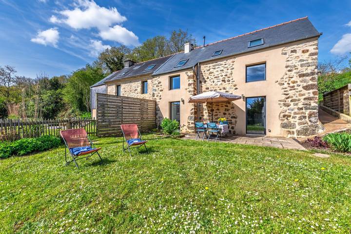 Maison de vacances pour 4 personnes, avec Terrasse et Jardin à Plougastel-Daoulas