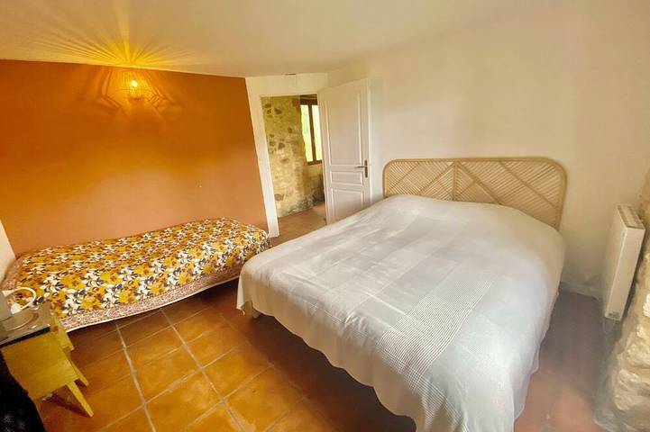 Location de vacances pour 14 personnes, avec jardin, animaux acceptés à Cause-de-Clérans - 2