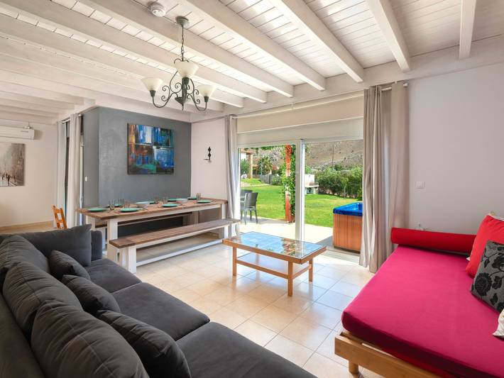 Ferienhaus für 9 Personen, mit Pool und Garten auf Rhodos - 4