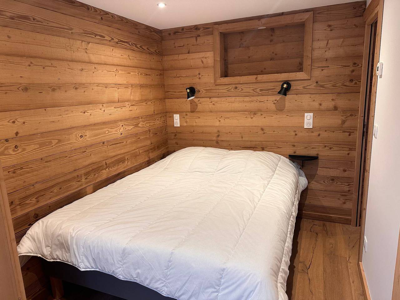 Entire apartment, Renovated apartment, private parking, sleeps 6, Pralognan-la-Vanoise in Pralognan-la-Vanoise, Vanoise National Park