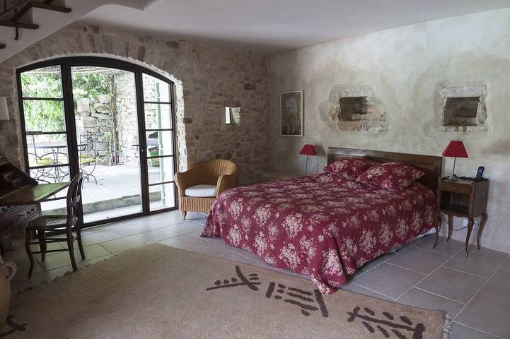 Gîte pour 16 personnes, avec jardin à Saint-Christol-de-Rodières - 4