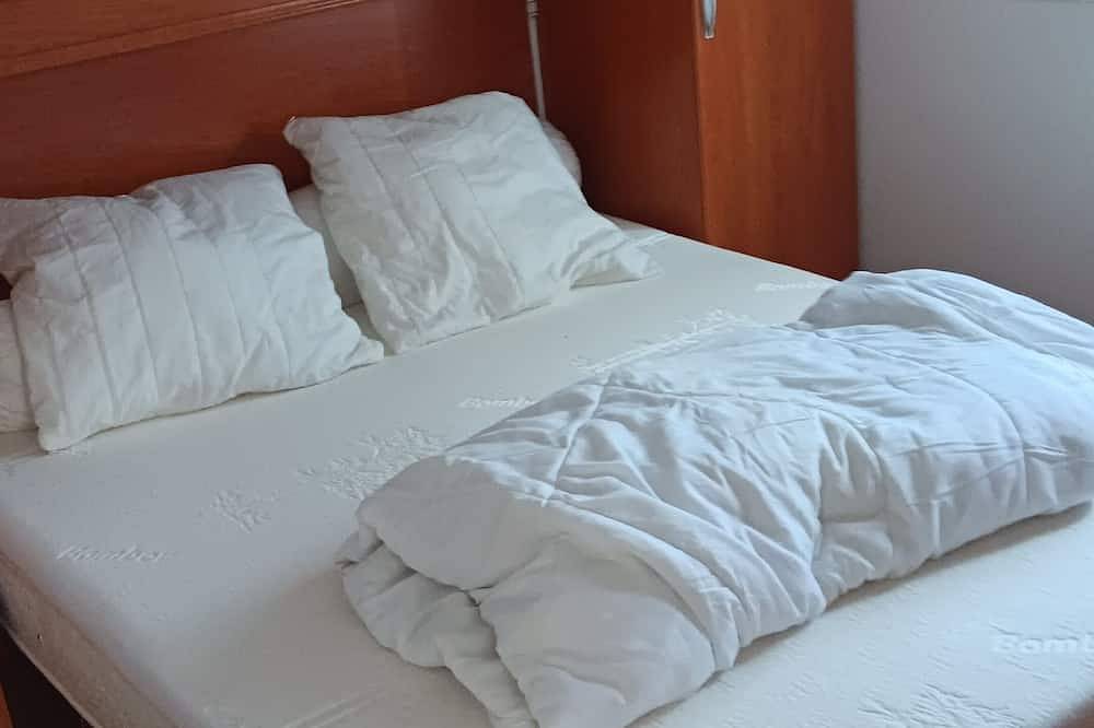 Loue mobilhome66 m2 3 chambres 2 salles de bain 2 wc terrasse couverte velo..... in Capbreton, Côte d’Argent