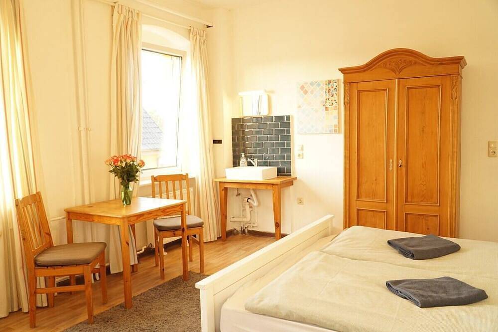 Villa Sophienschlösschen nahe Berlin - 5 Seen, 3500qm Garten + Gratis Sauna in Marienwerder, Naturpark Barnim