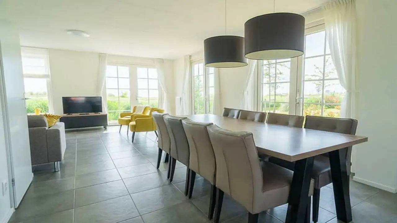 Ferienhaus für 8 Personen mit Garten in Markermeer