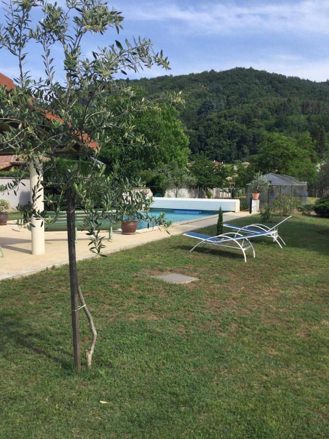 Gîte pour 2 personnes, avec vue ainsi que piscine et jardin, animaux acceptés à Tournon-sur-Rhône - 4