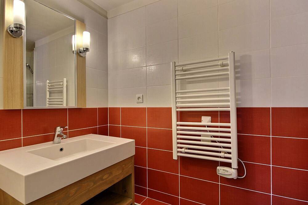 Ganze Wohnung, Geräumige 2-Zimmer-Wohnung mit Balkon, in der Nähe von Pisten und Geschäften in Belle Plagne, La Plagne-Tarentaise