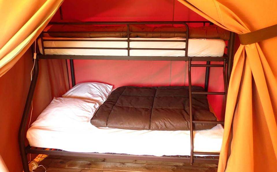 Tent in Serrières-de-Briord, Belley