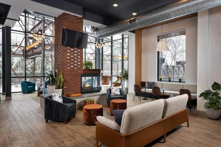 Hotel para 4 personas - 1