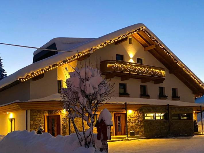 Ferienwohnung für 6 Personen, mit Garten und Balkon, kinderfreundlich in Leutasch