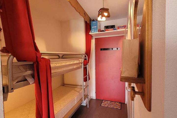 Gîte pour 4 personnes, avec piscine dans Chabanon Selonnet - 2