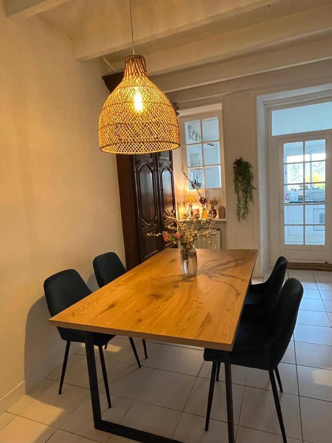36 rue Saint Nicolas Barfleur jardin clos 30m Port in Barfleur, Région de Cherbourg