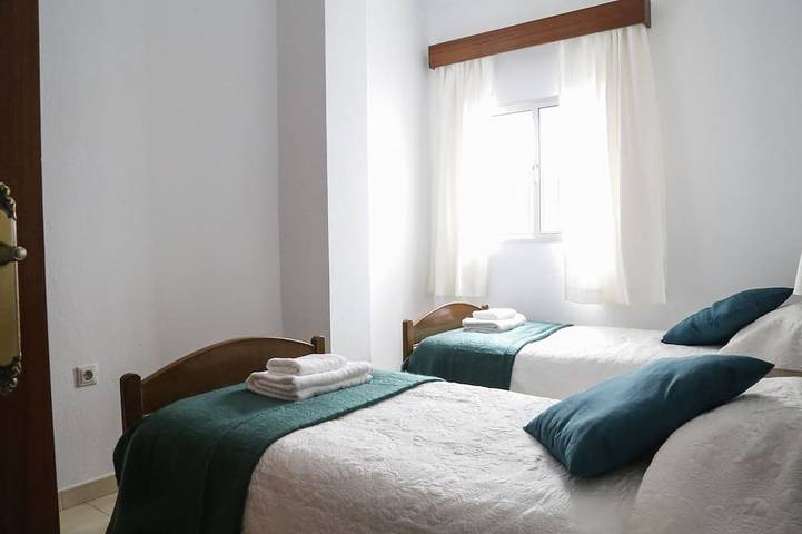 Apartamento entero, Casa Las Nieves Ii. Piso Tranquilo, Céntrico y Luminoso con Terraza in Arcos de la Frontera, Pueblos Blancos