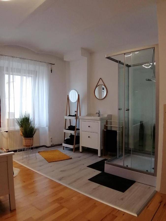 Ganze Wohnung, Two-Bedroom Apartment with Garden View in Feldkirchen in Kärnten, Bezirk Feldkirchen