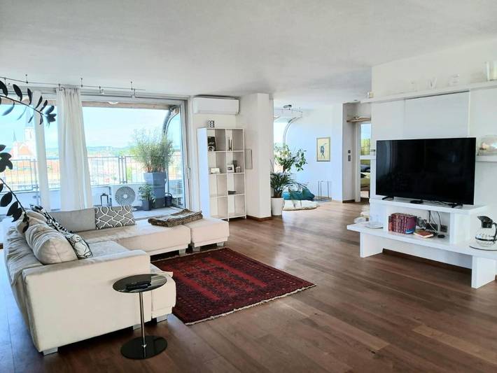 Ferienwohnung für 10 Personen, mit Terrasse und Sauna sowie Ausblick