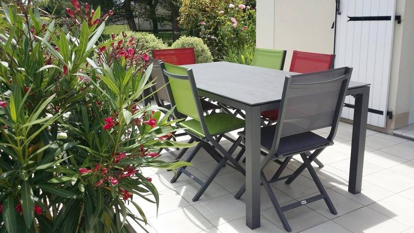 Chambre d’hôte pour 2 personnes, avec terrasse et vue ainsi que piscine et jardin, animaux acceptés à Saumur - 2