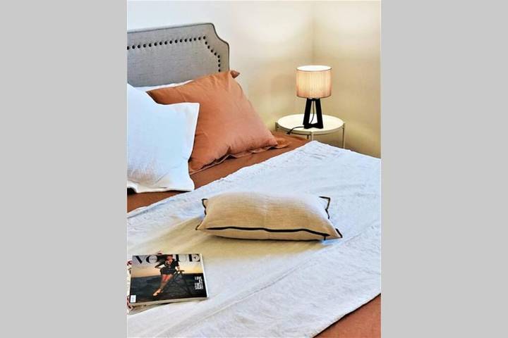 Apartamento de vacaciones para 8 personas, con vistas y jardín además de sauna y piscina - 1