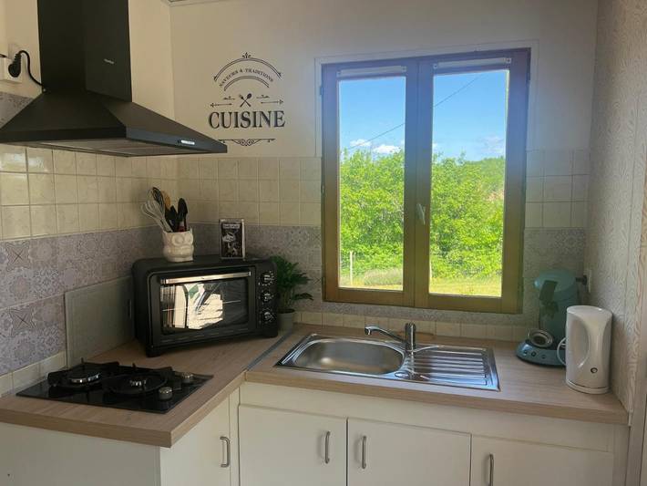 Location de vacances pour 3 personnes, avec jardin et vue à Brouchaud - 3