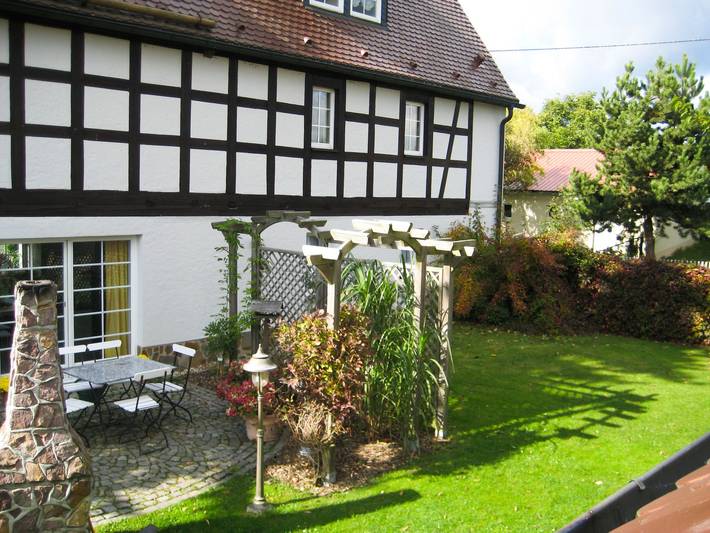 Ganze Ferienwohnung, Landpension Bocka - Doppelzimmer mit Terrasse, Dusche und Wc in Windischleuba, Ostthüringen