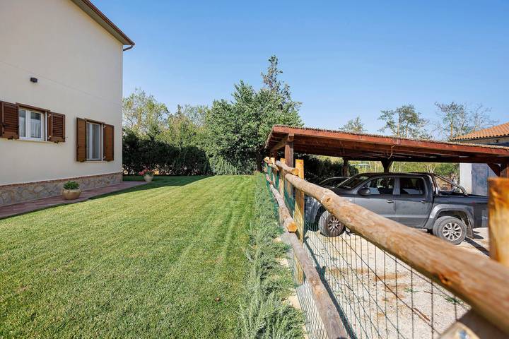 Casa vacanze 'Appartamento 1' con giardino in comune, Wi-Fi e aria condizionata in Magliano in Toscana, Provincia di Grosseto