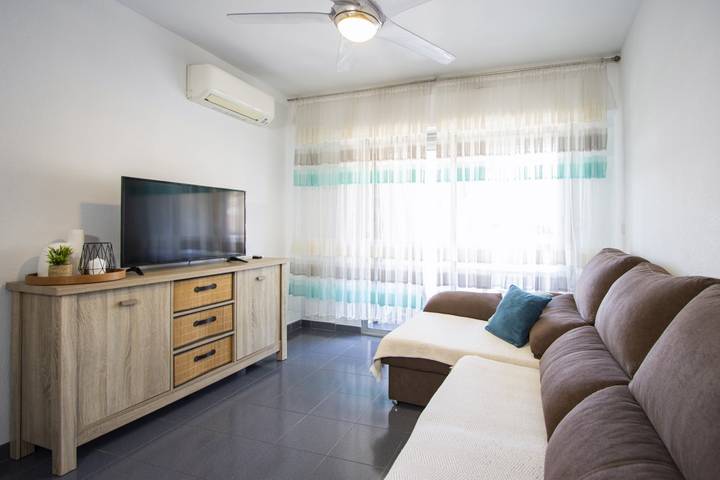 Ferienwohnung für 3 Personen, mit Balkon an der Costa Blanca