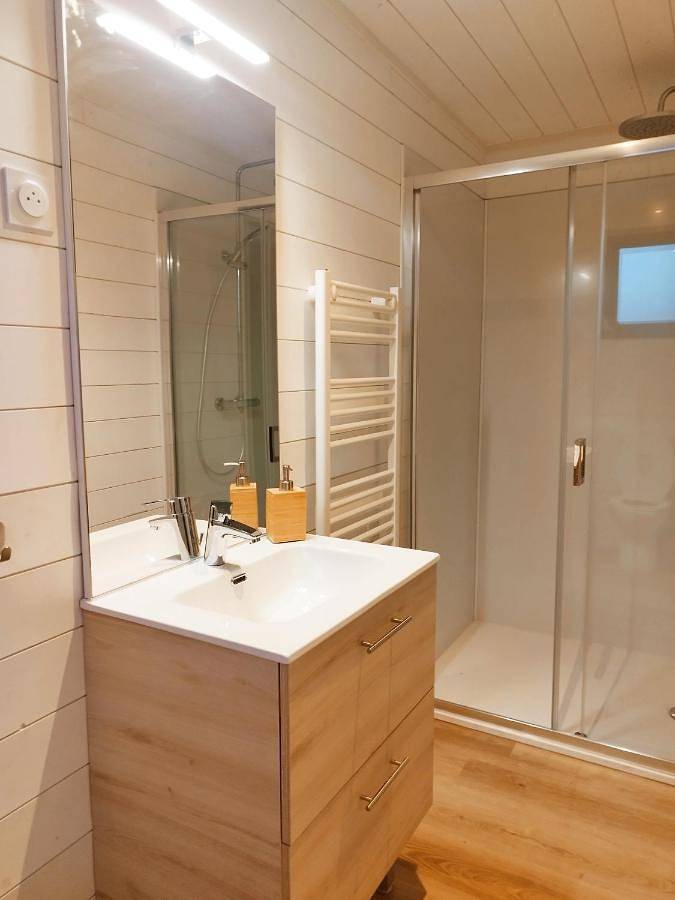 Gîte pour 4 personnes, avec terrasse à Lignières - 2